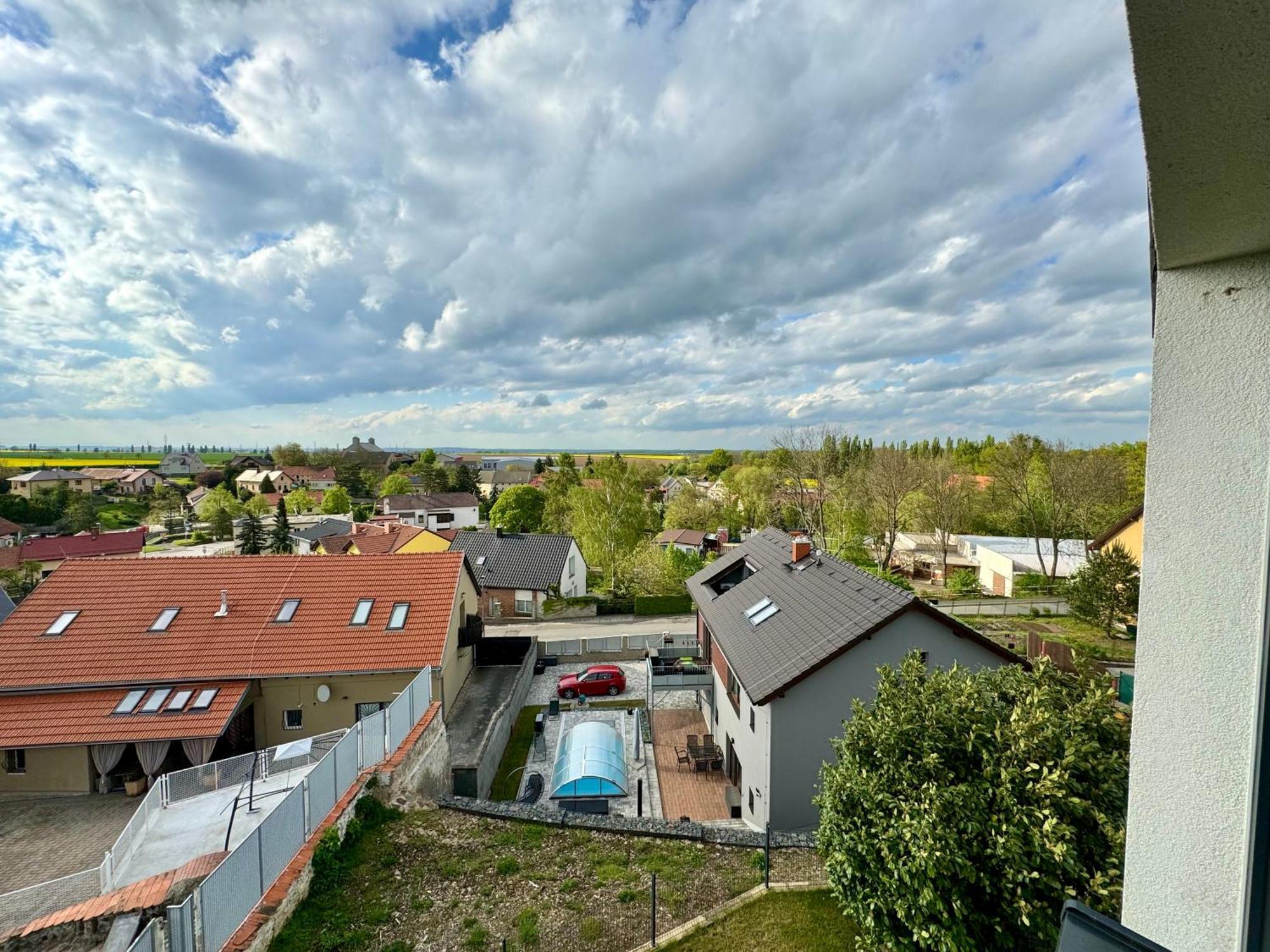 Byt Apartman 74M2 Vyhled Klid Priroda Prague Luaran gambar