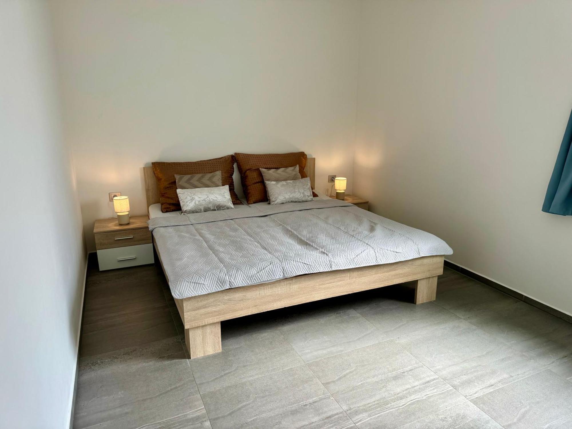 Byt Apartman 74M2 Vyhled Klid Priroda Prague Luaran gambar